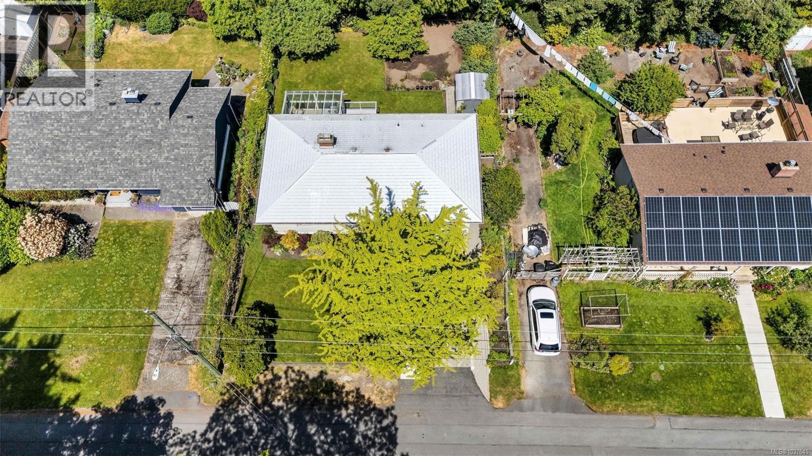 1318 Moorgreen Pl - 33