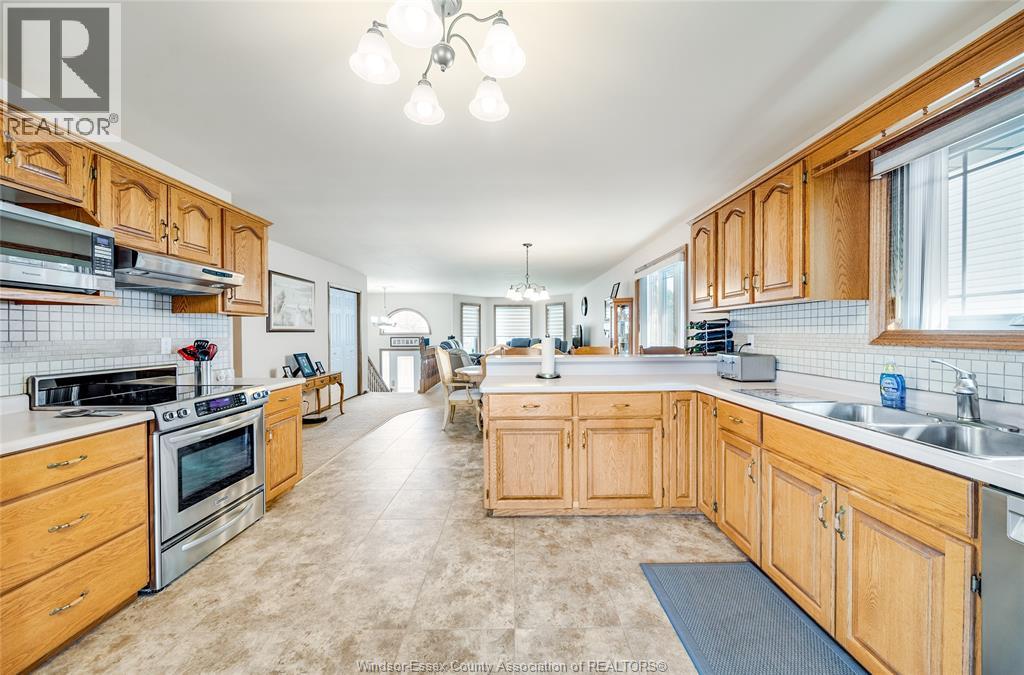 313 APPLEWOOD - 12