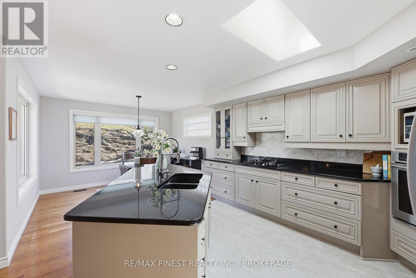 26 KENWOODS CIRCLE - 12