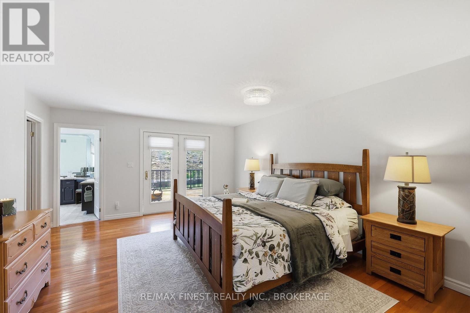 26 KENWOODS CIRCLE - 22