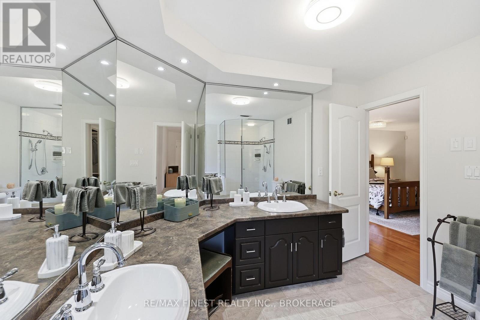 26 KENWOODS CIRCLE - 26
