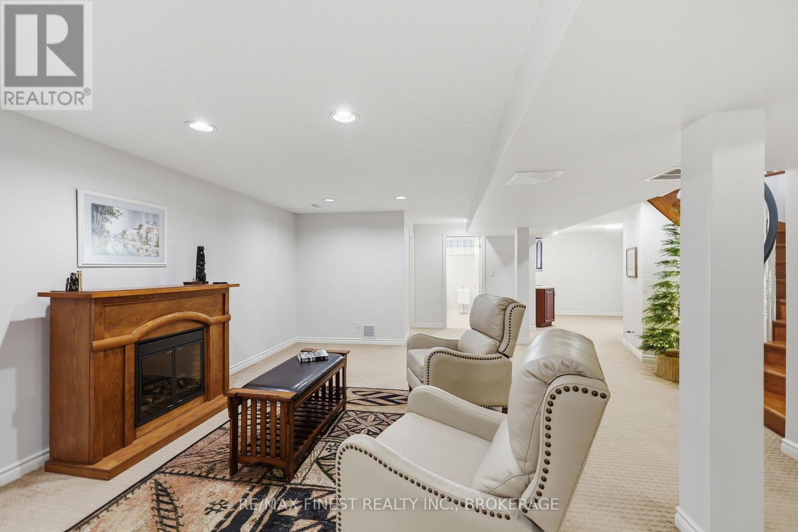 26 KENWOODS CIRCLE - 30