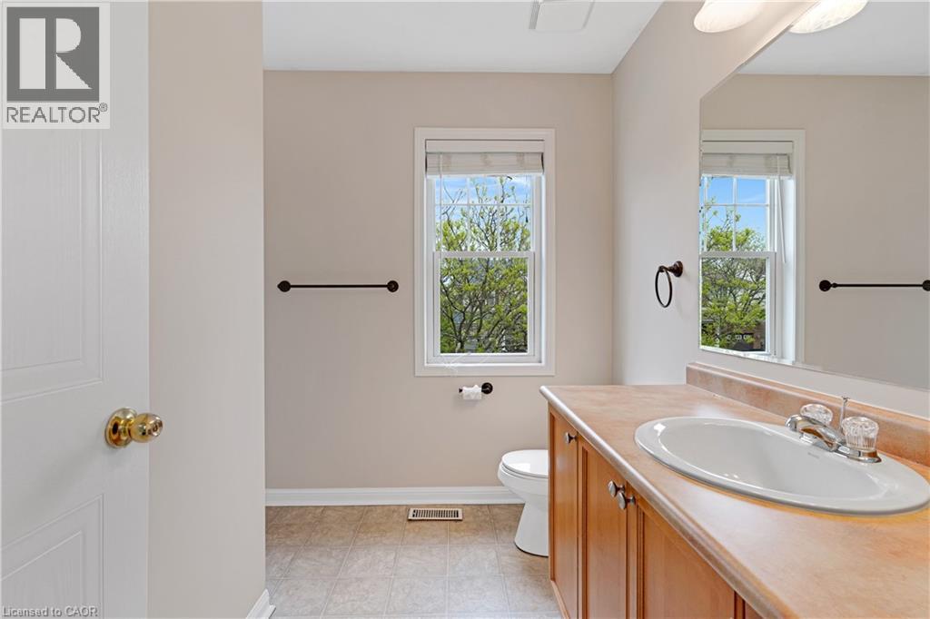 92 BAGGS Crescent - 16