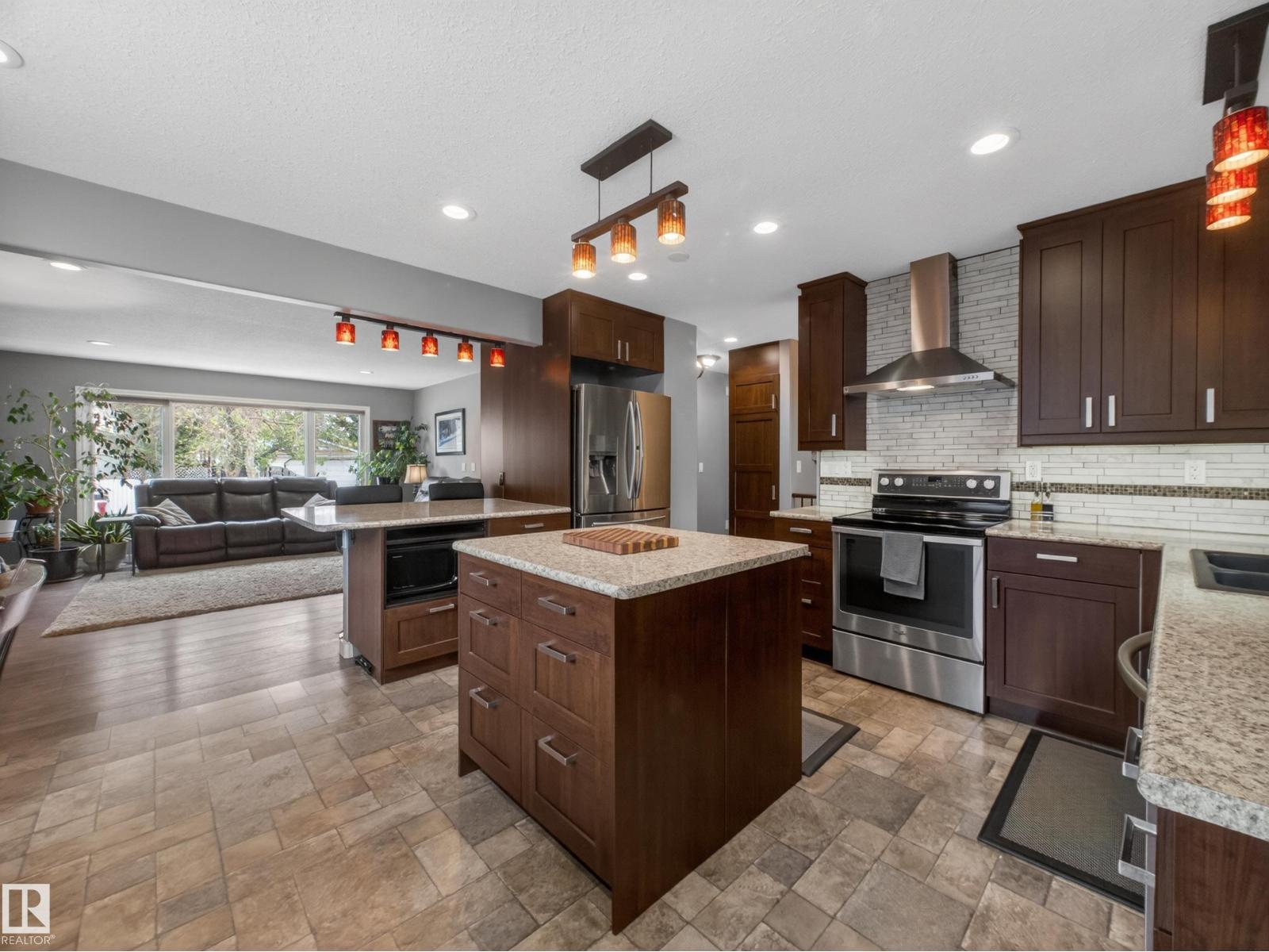 8410 95B Ave - 16