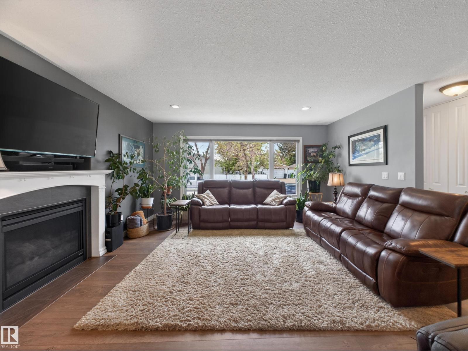 8410 95B Ave - 6