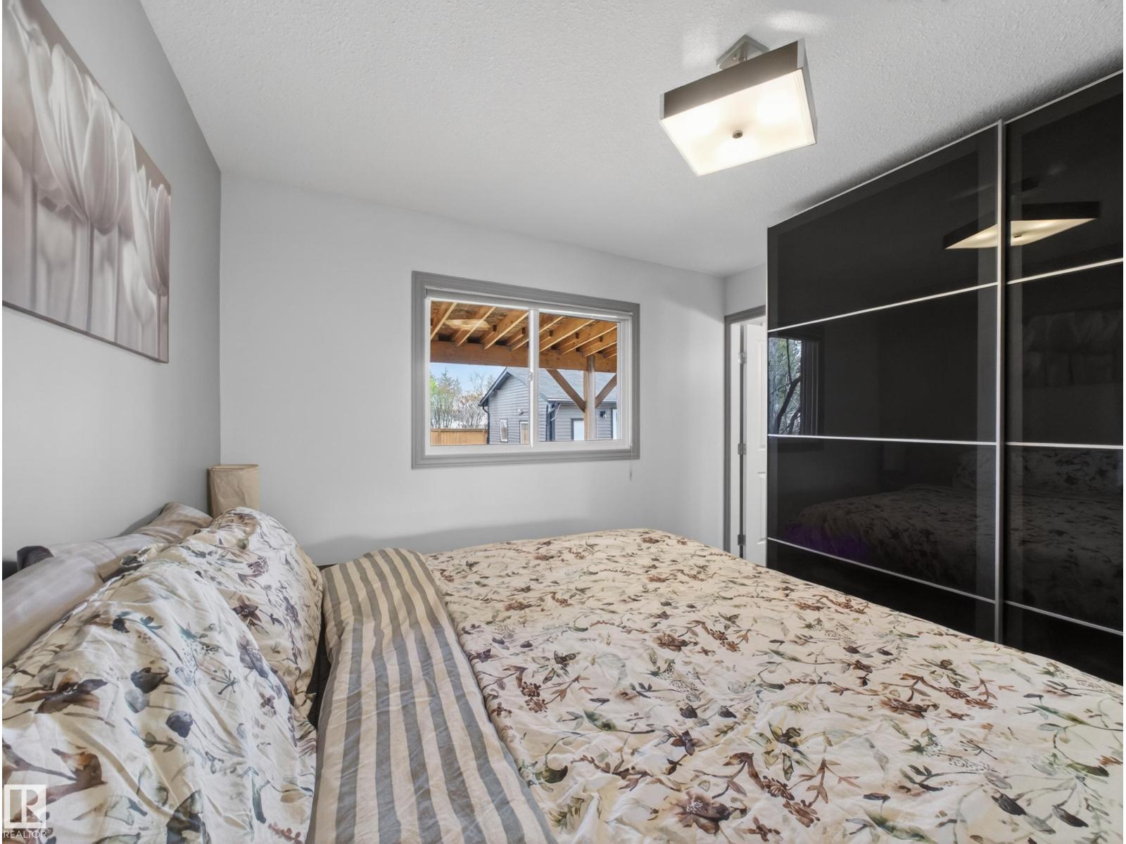 8410 95B Ave - 36