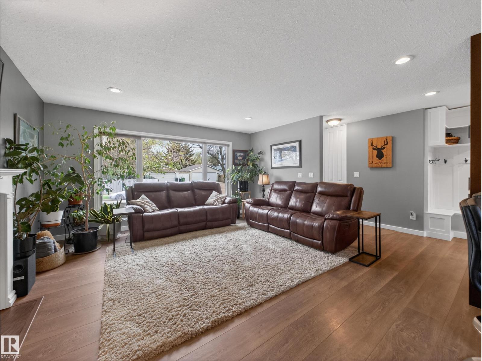 8410 95B Ave - 5