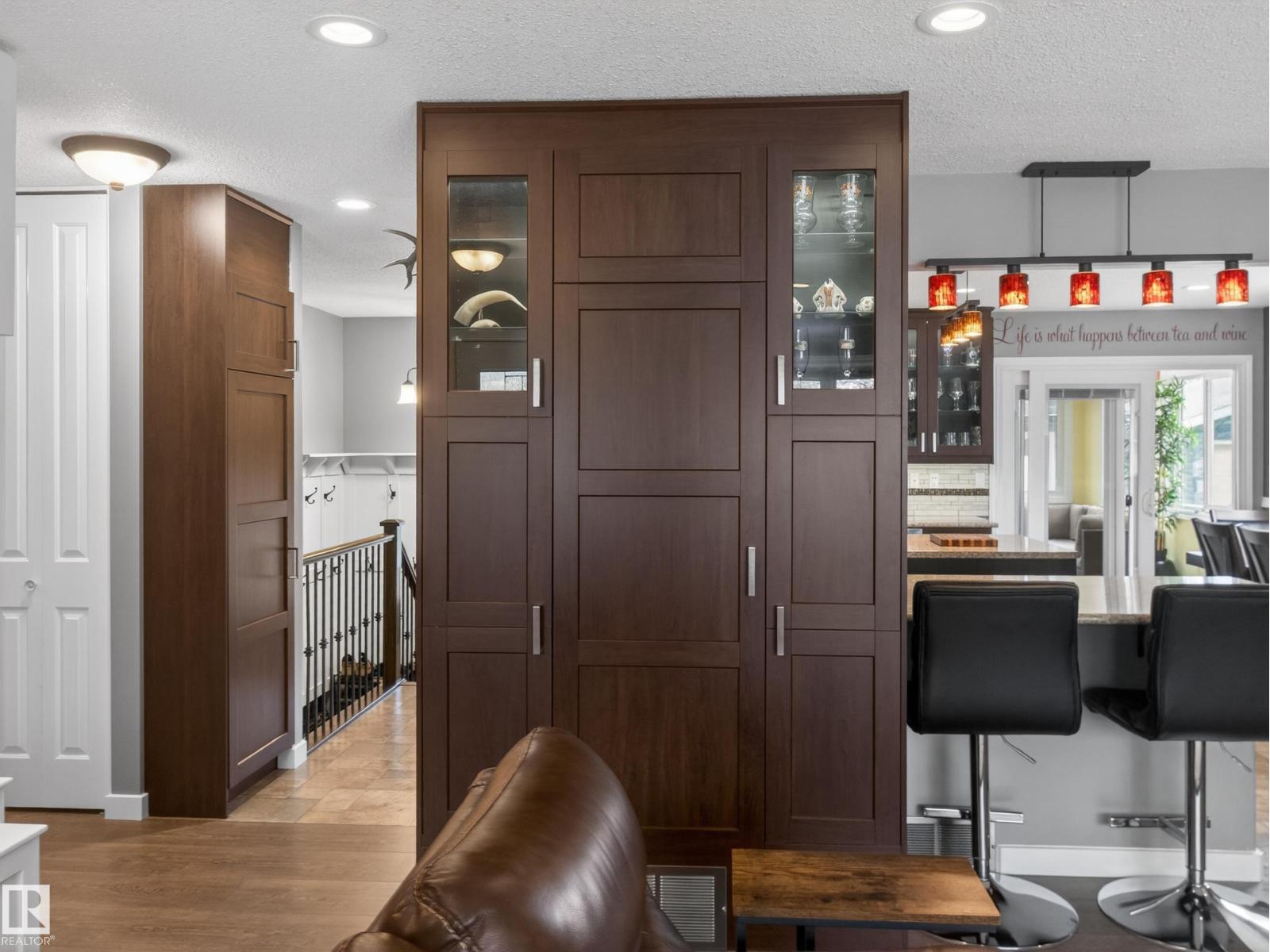 8410 95B Ave - 21