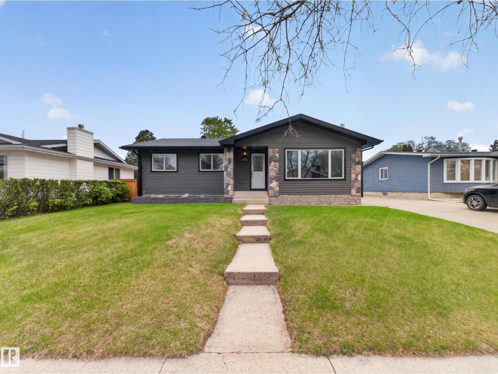 8410 95B Ave - 1