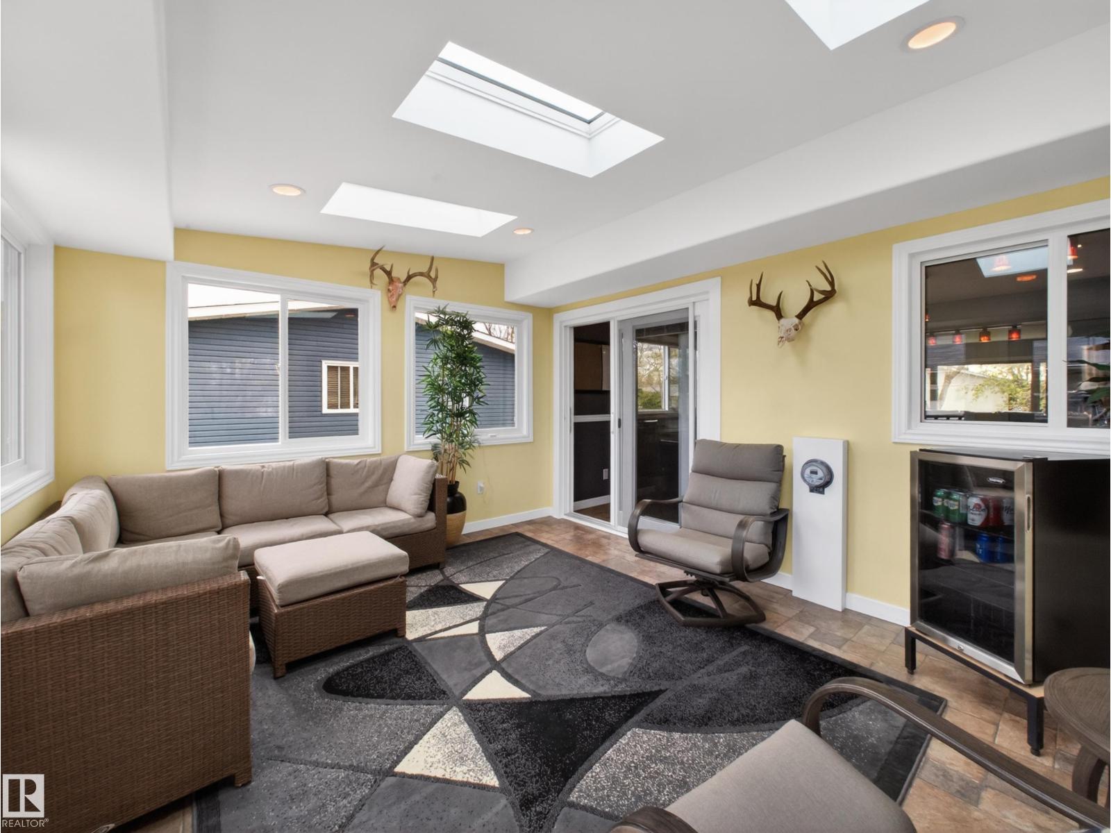 8410 95B Ave - 27