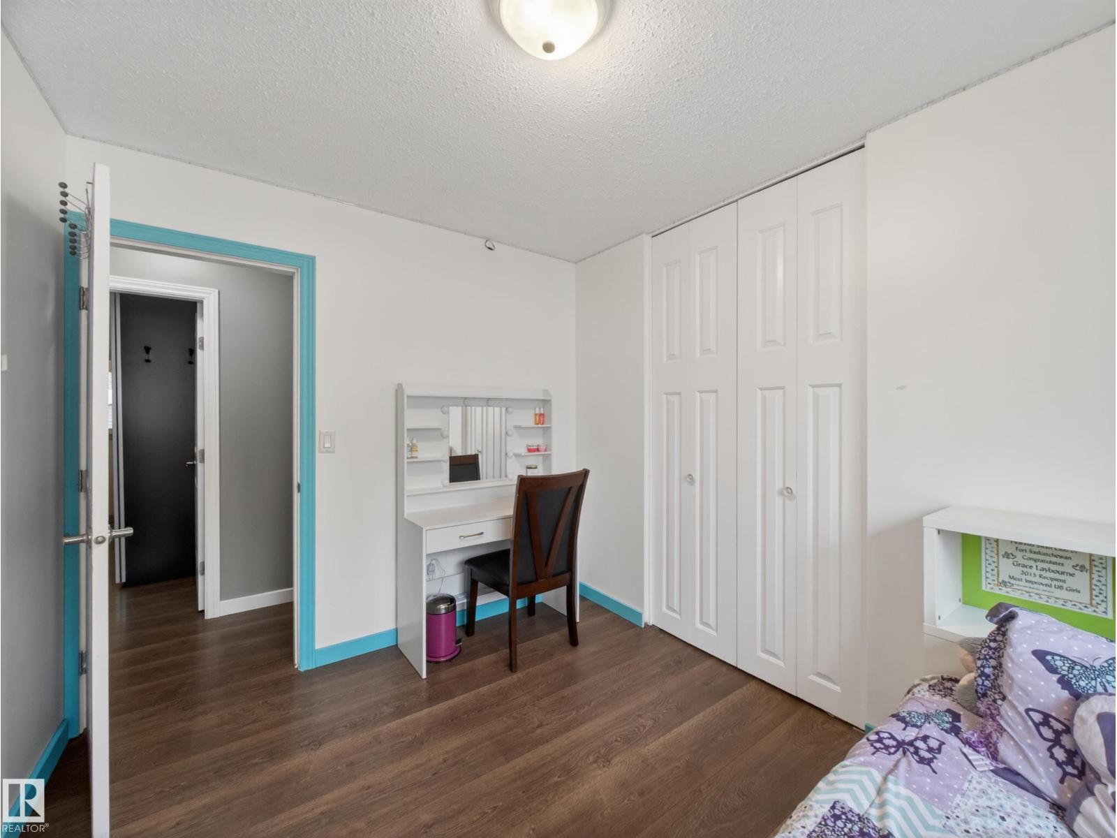 8410 95B Ave - 32