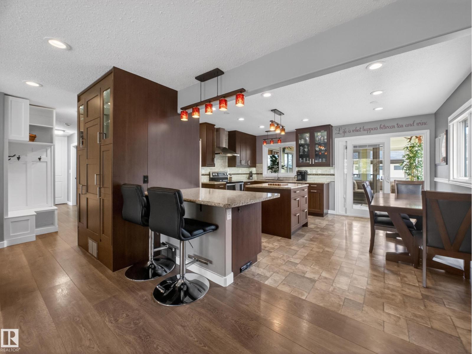 8410 95B Ave - 11