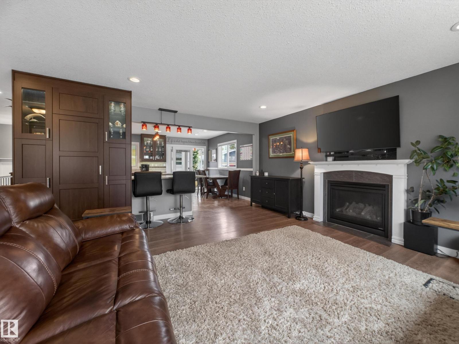 8410 95B Ave - 9