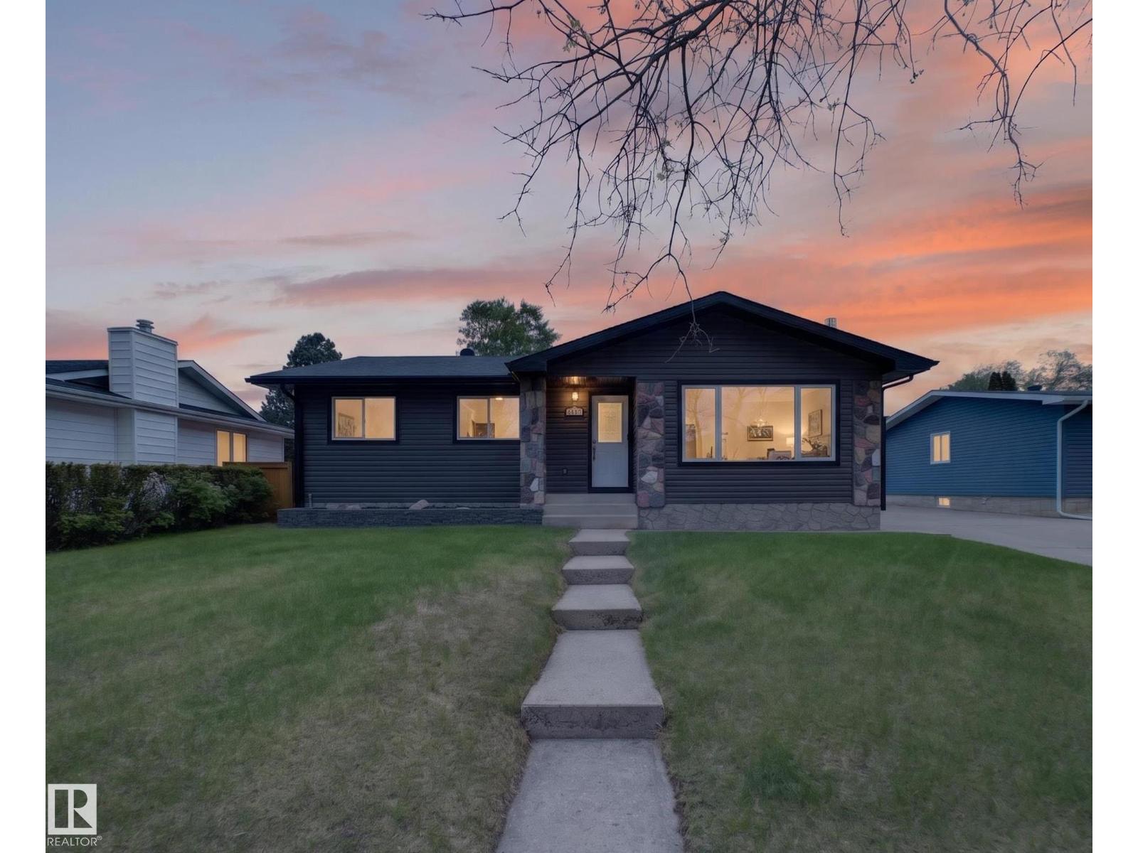 8410 95B Ave - 64