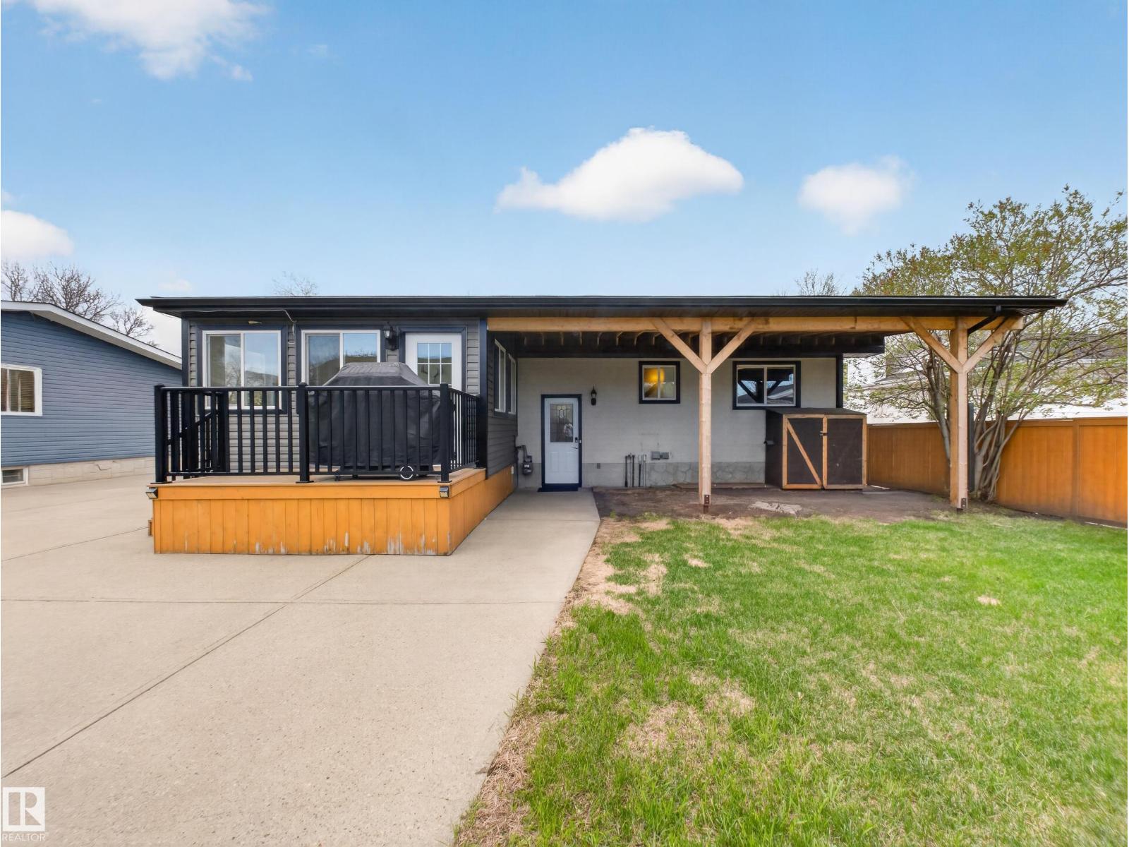 8410 95B Ave - 62
