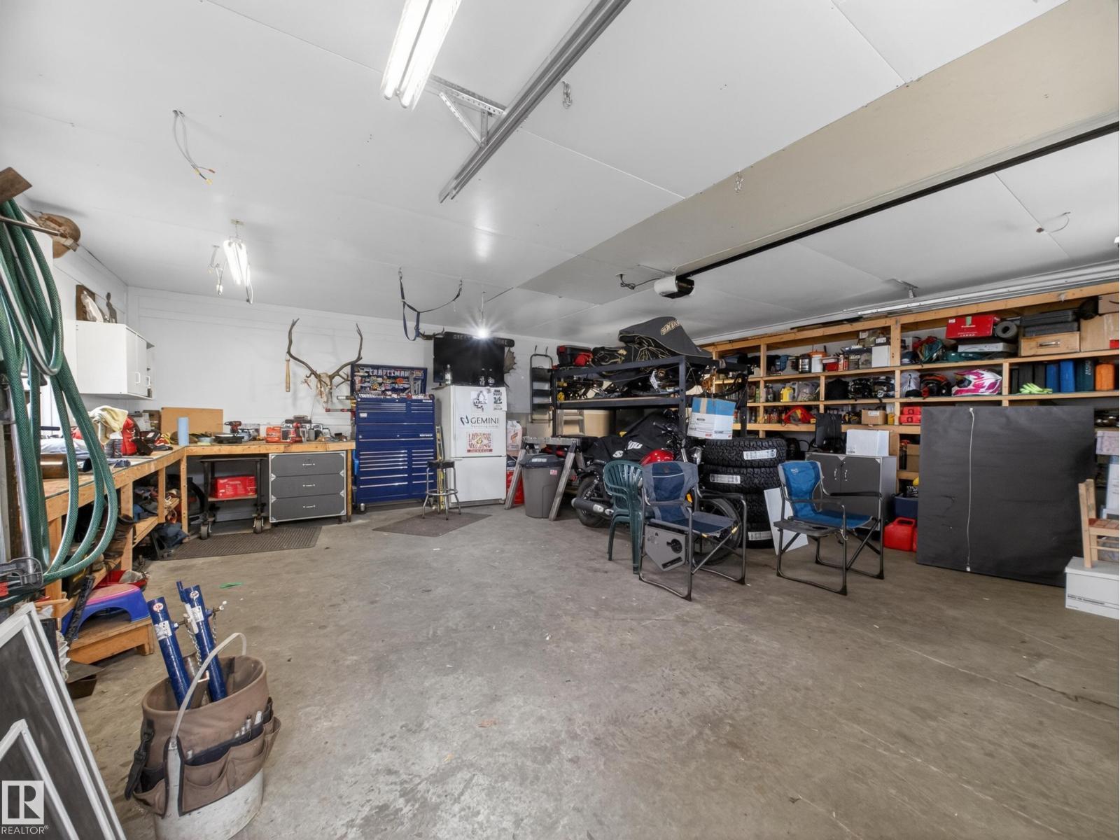 8410 95B Ave - 63