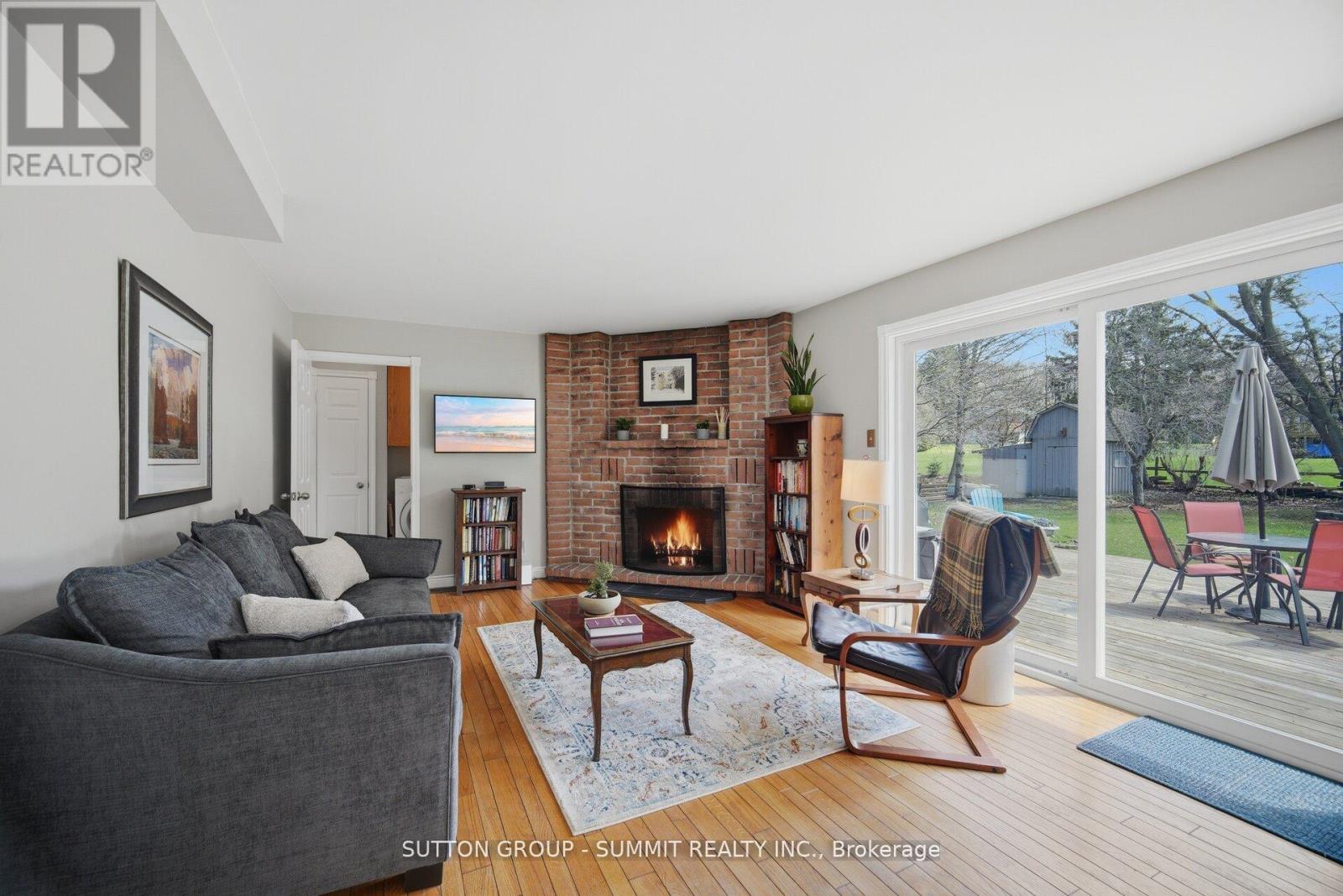 39 CUTTING CRESCENT - 14
