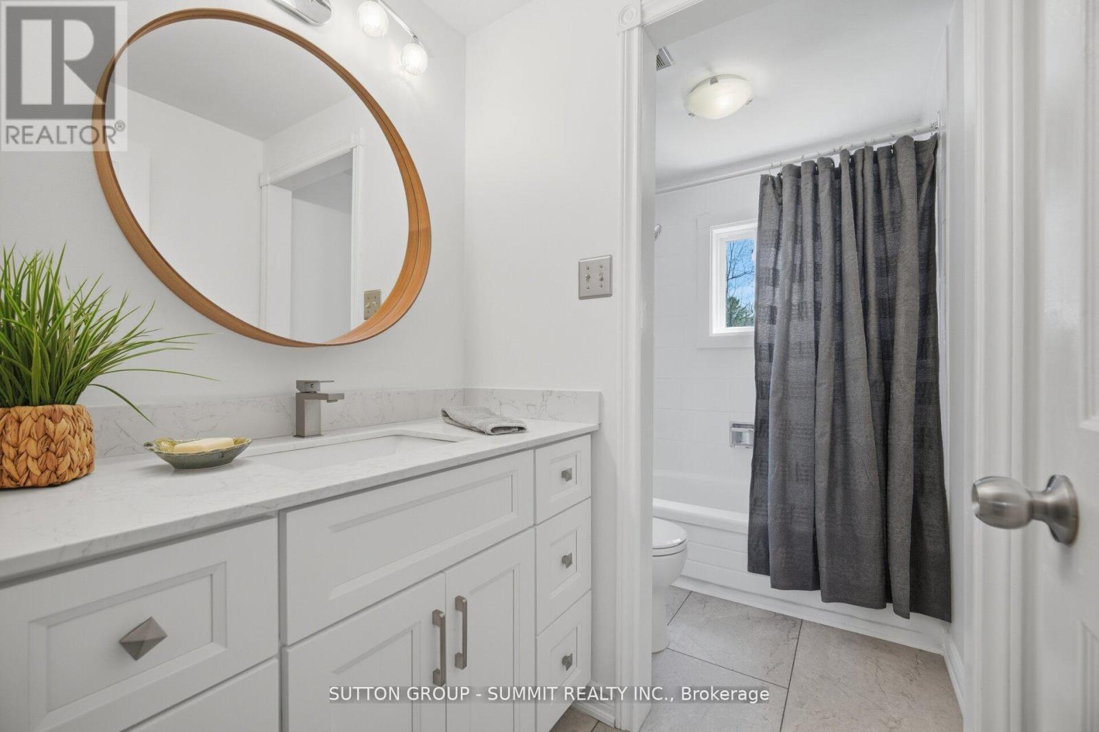 39 CUTTING CRESCENT - 28