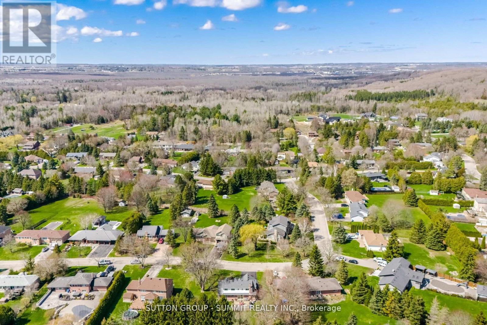 39 CUTTING CRESCENT - 42