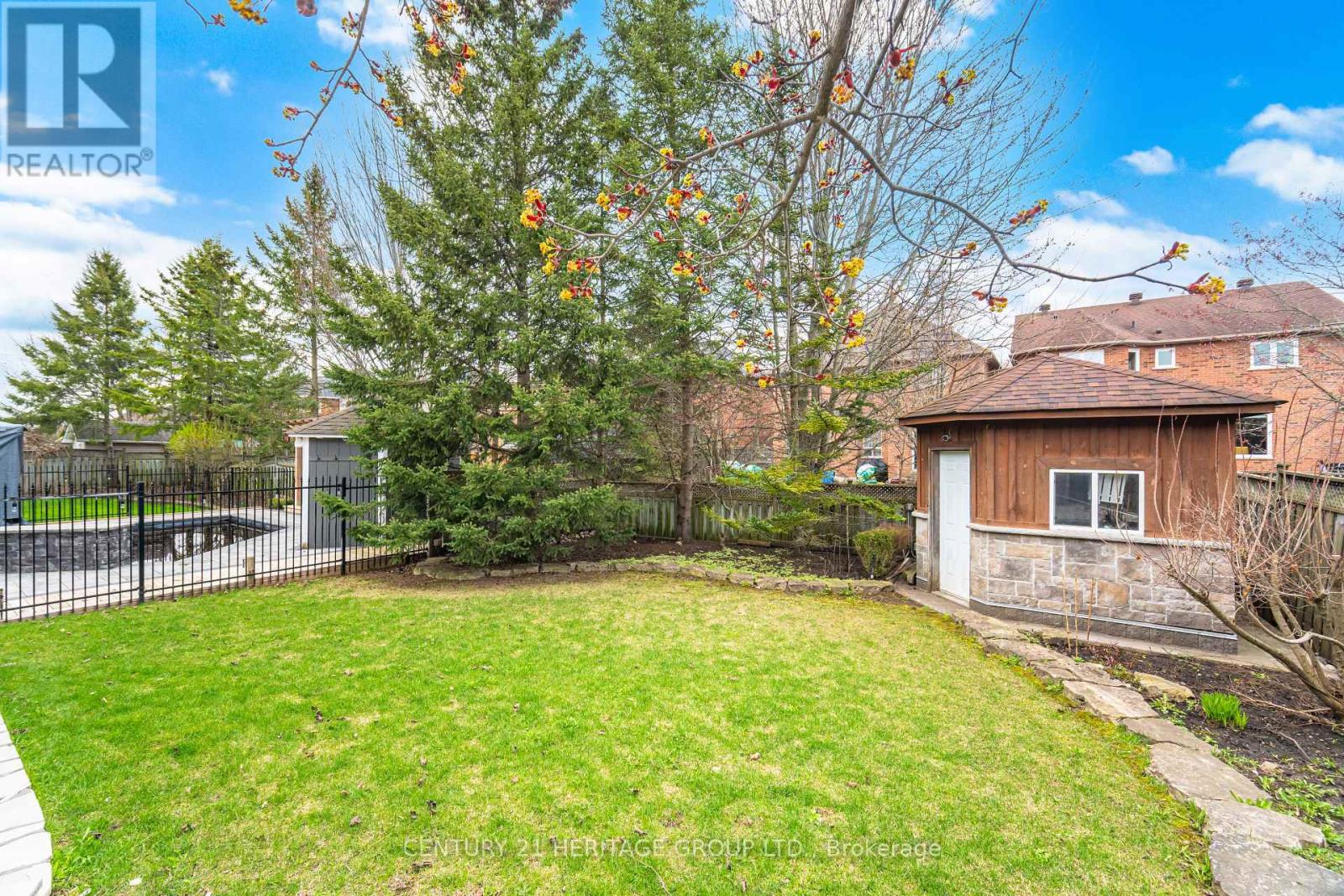 59 ESTATE GARDEN DRIVE - 45