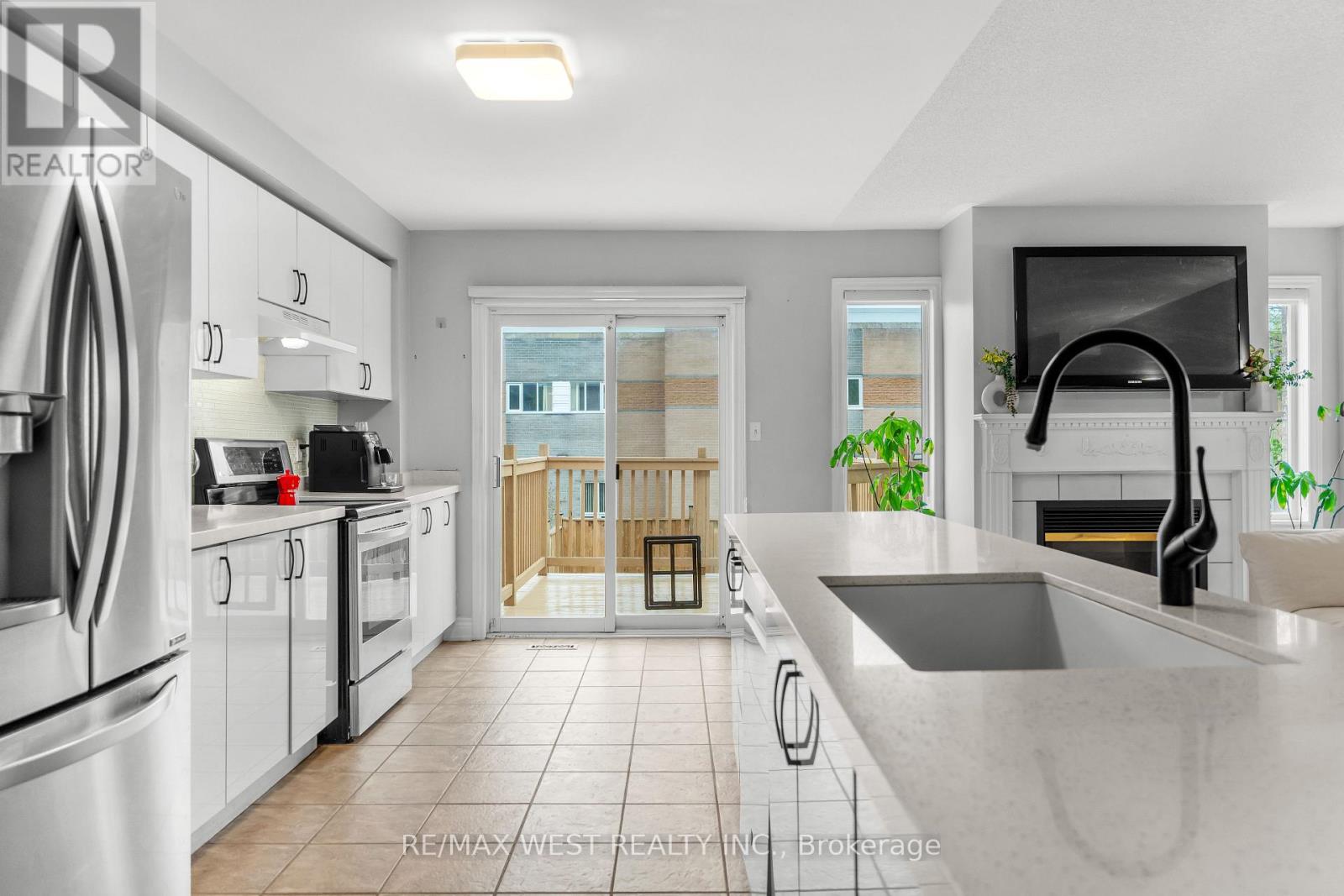 284 MONTE CARLO DRIVE - 10