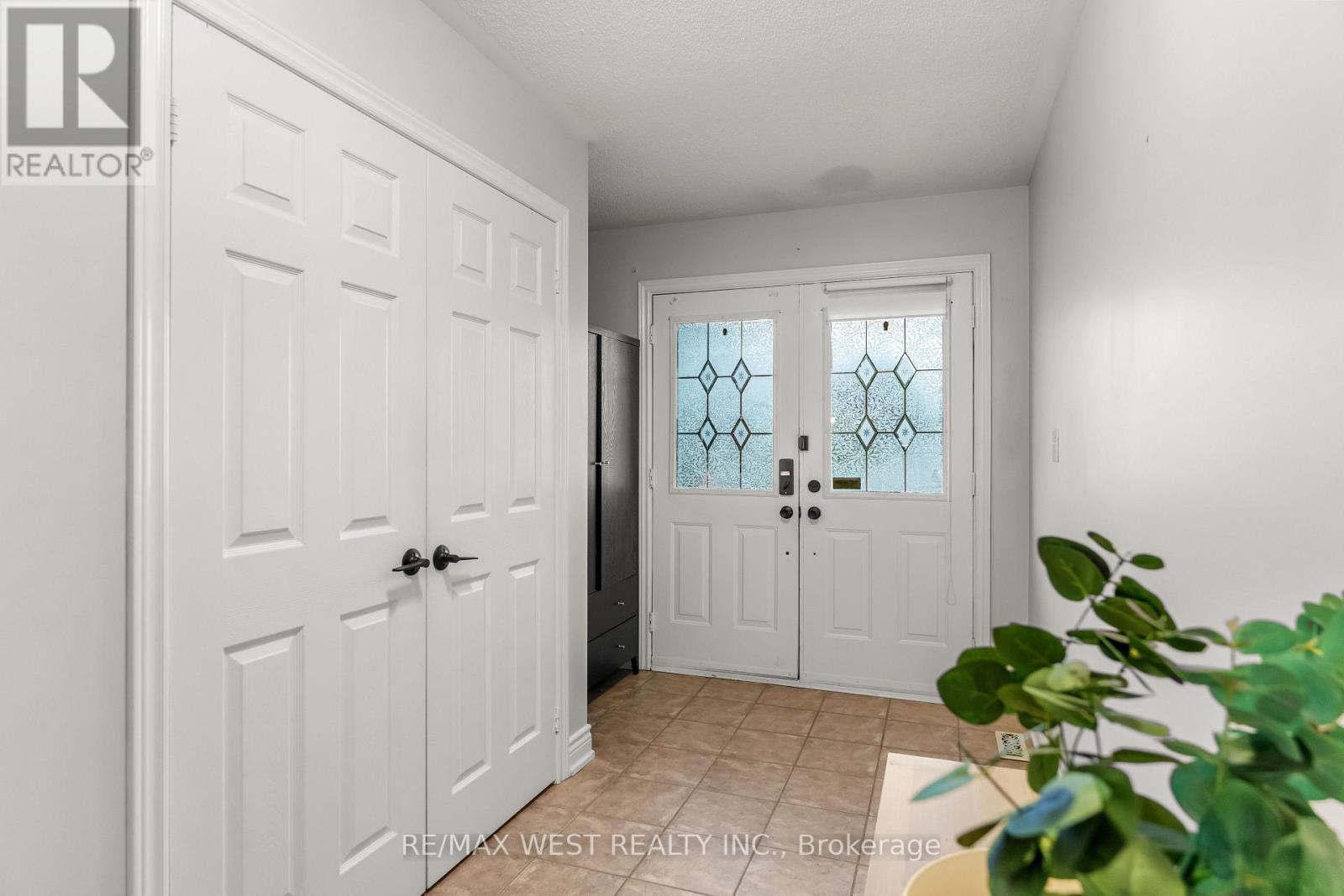 284 MONTE CARLO DRIVE - 4