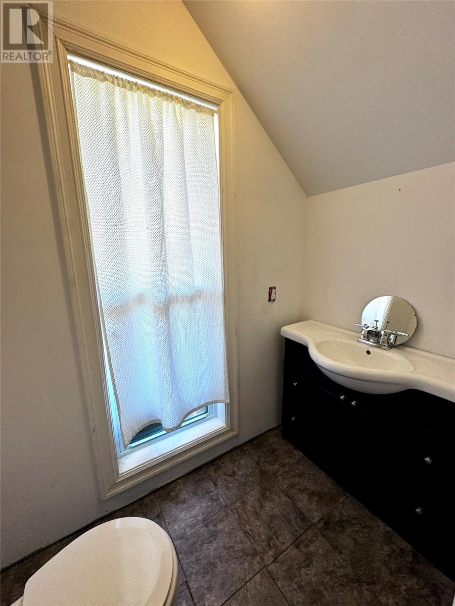 25-27 Main Street S - 12