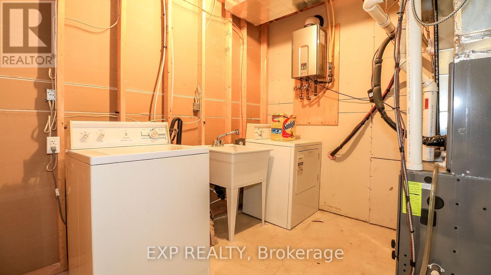 125 JESSICA DRIVE - 16