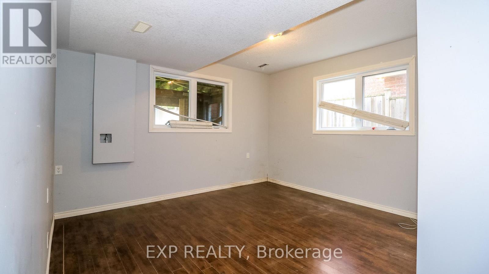 125 JESSICA DRIVE - 19