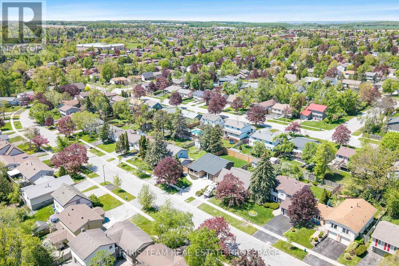 12 OREN BOULEVARD - 36
