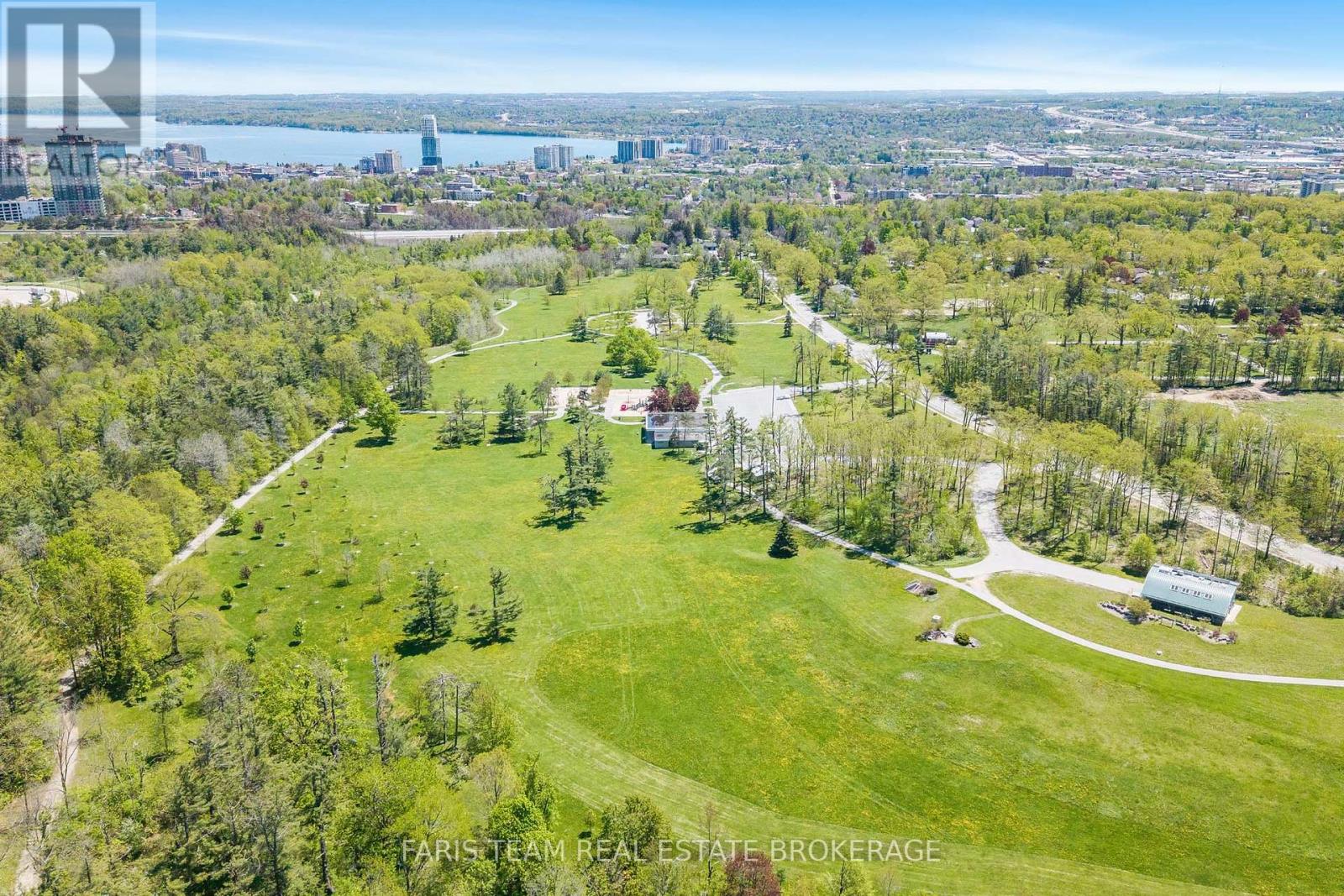 12 OREN BOULEVARD - 39