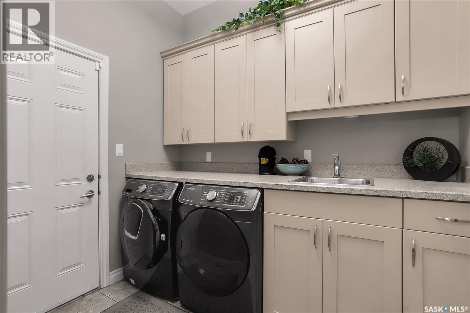 142 Assaly STREET - 24