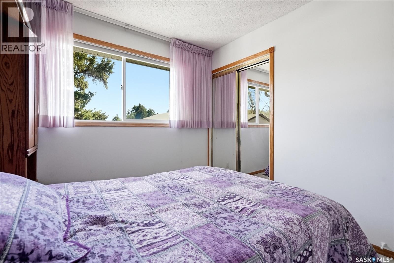 3355 Fairlight DRIVE - 23