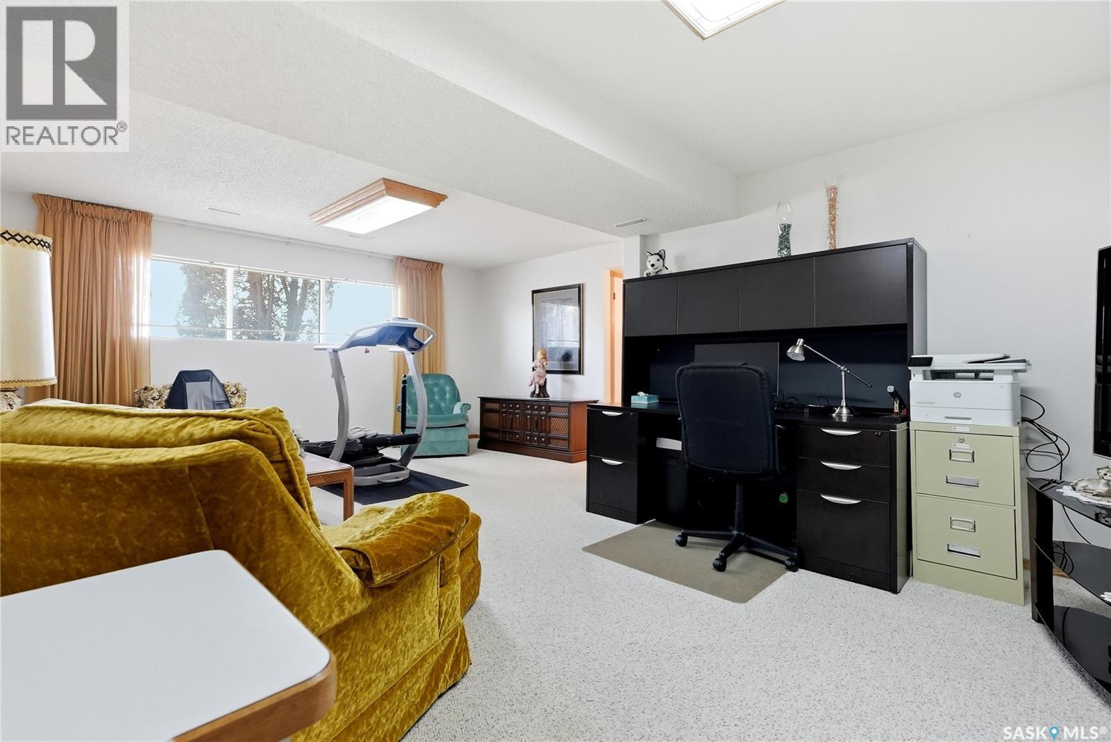 3355 Fairlight DRIVE - 27