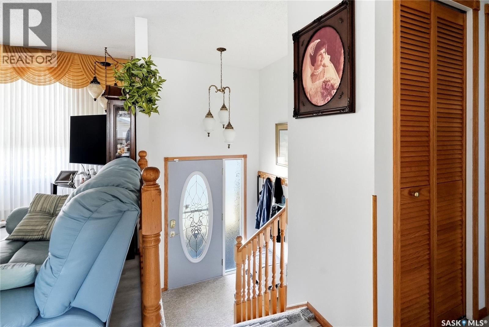 3355 Fairlight DRIVE - 4