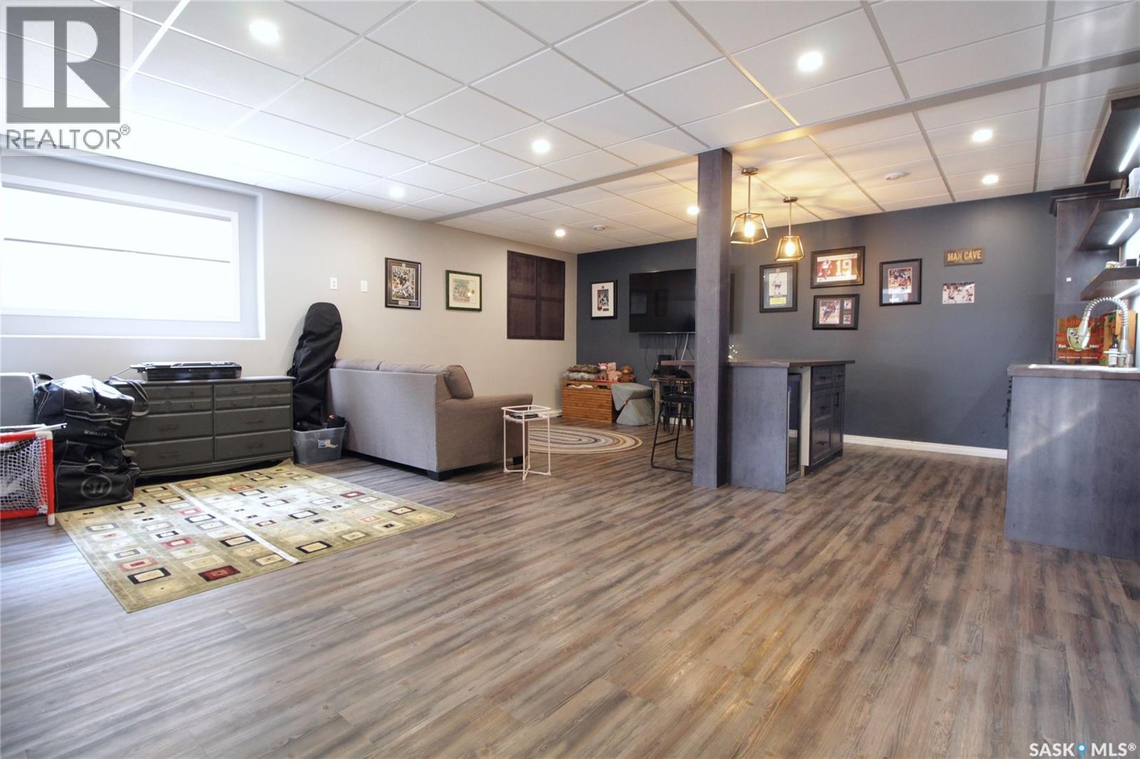 608 Alberni STREET - 25