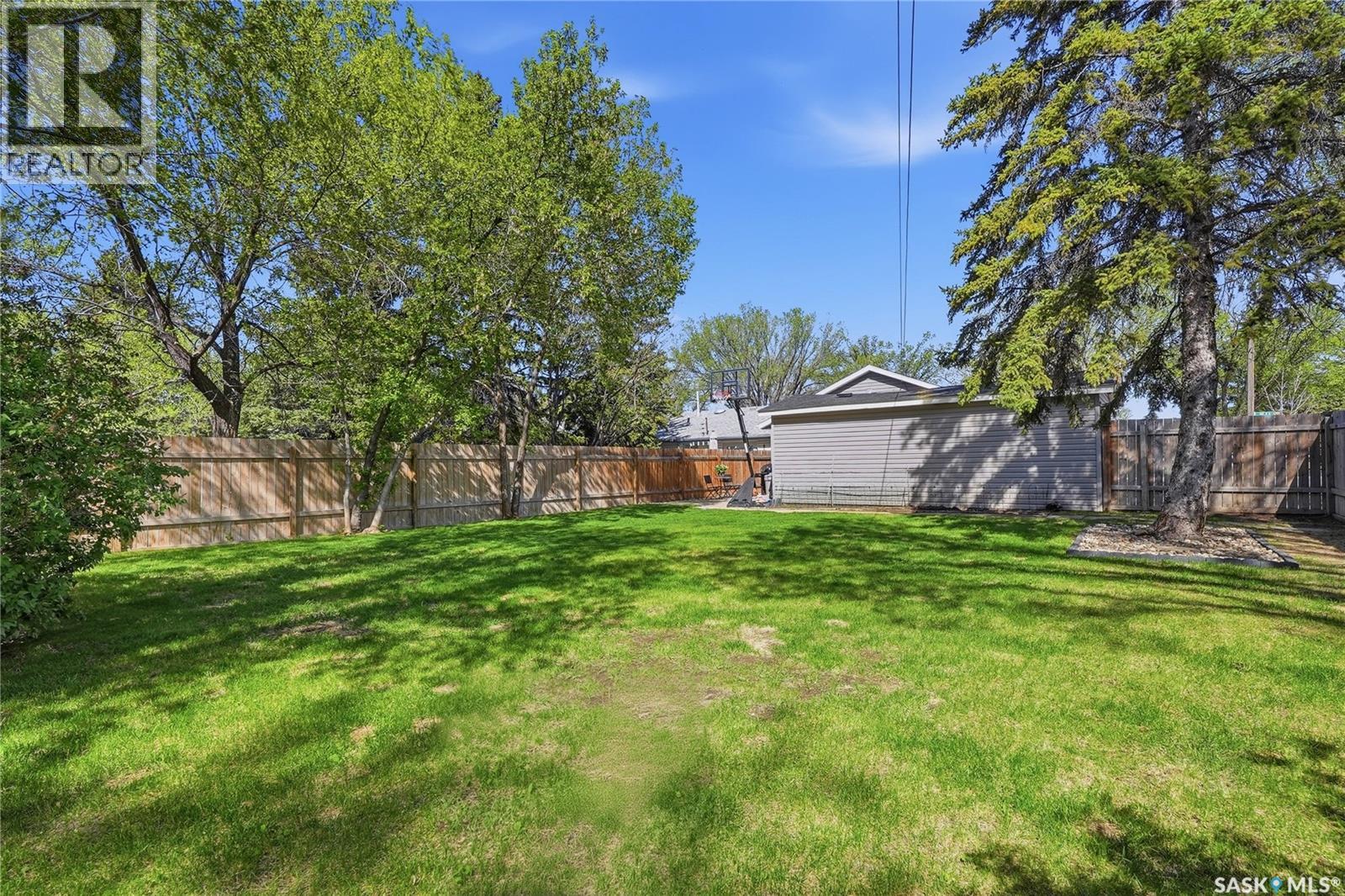 901 R AVENUE N - 33