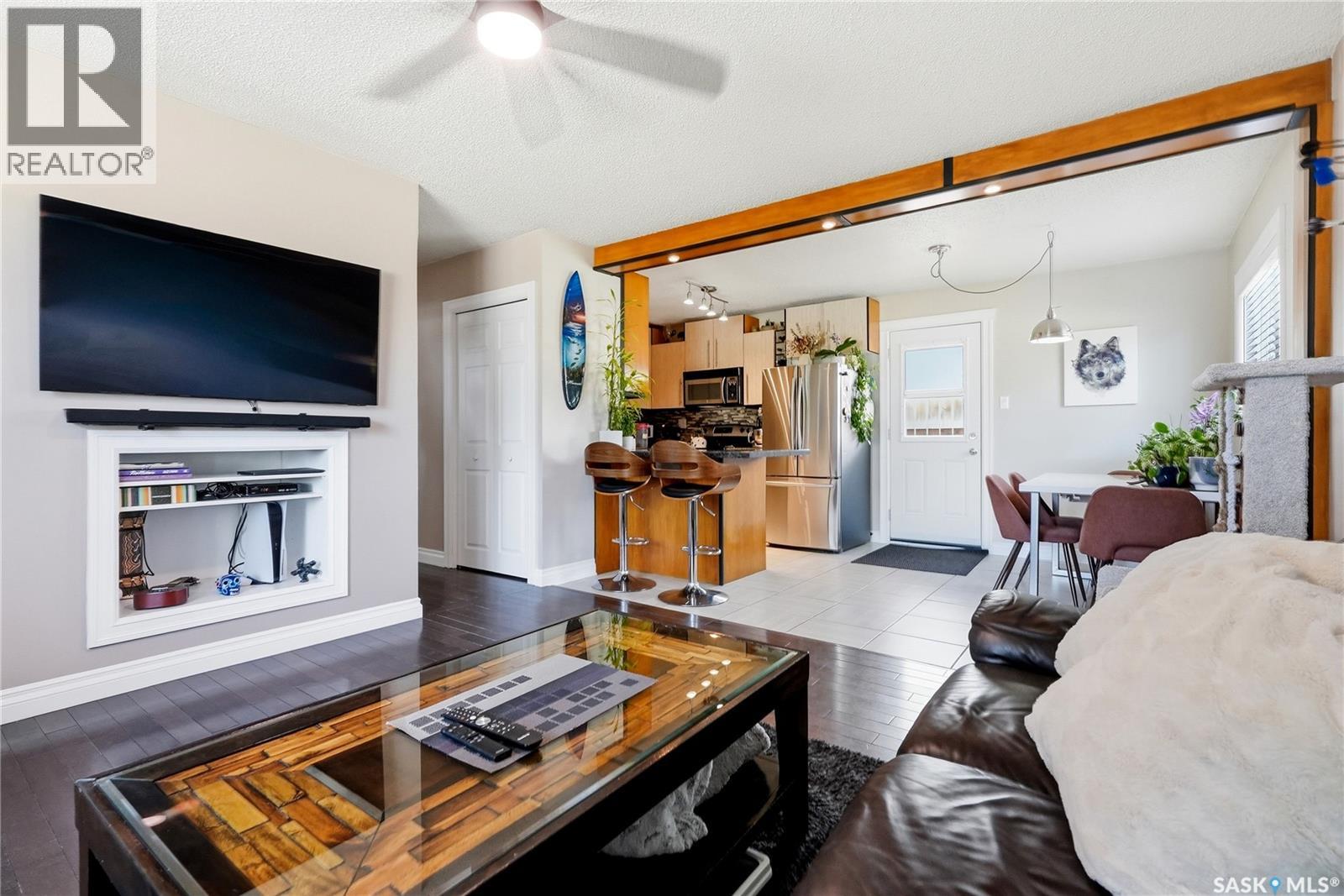 901 R AVENUE N - 6