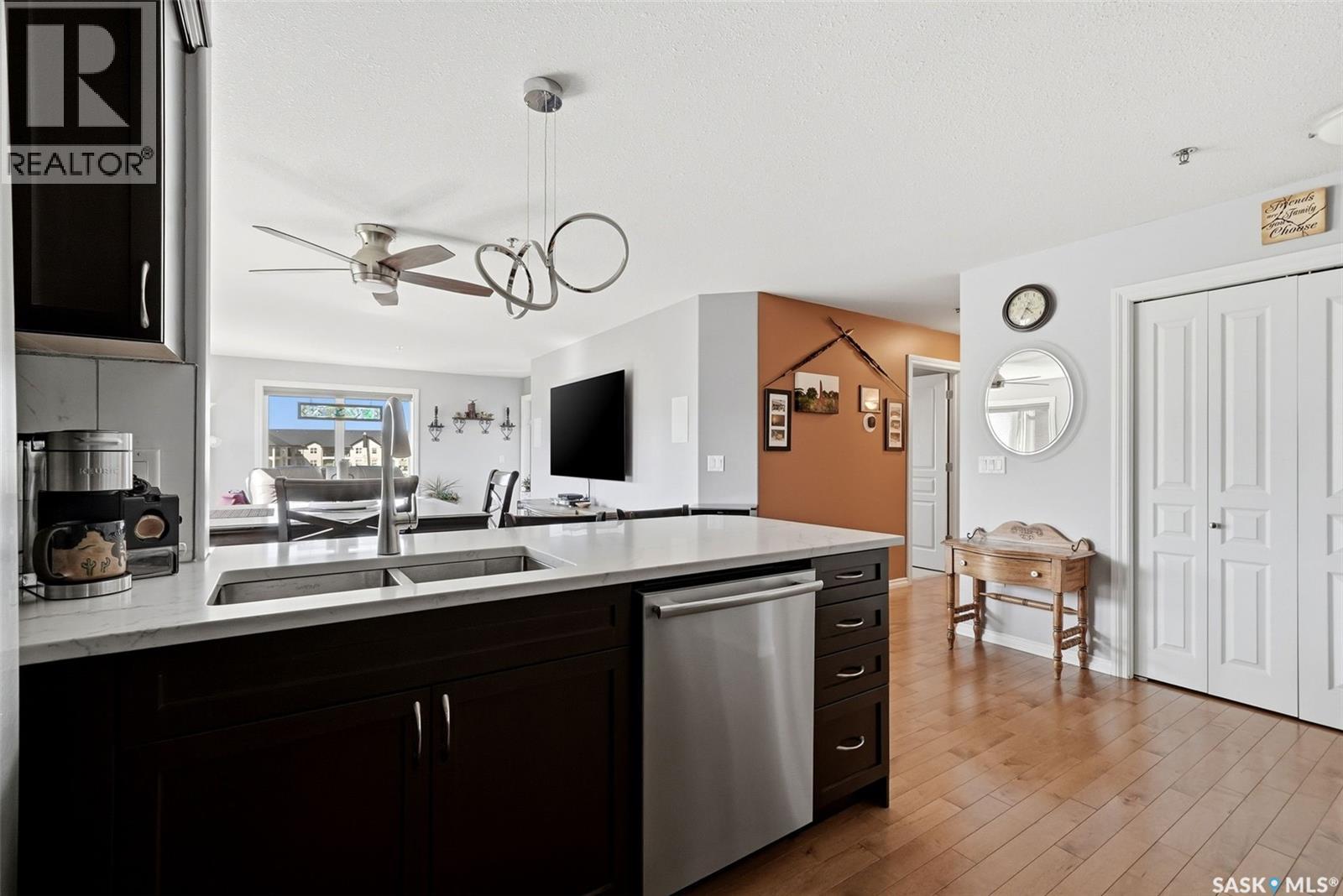 #217 1621 Dakota DRIVE - 10