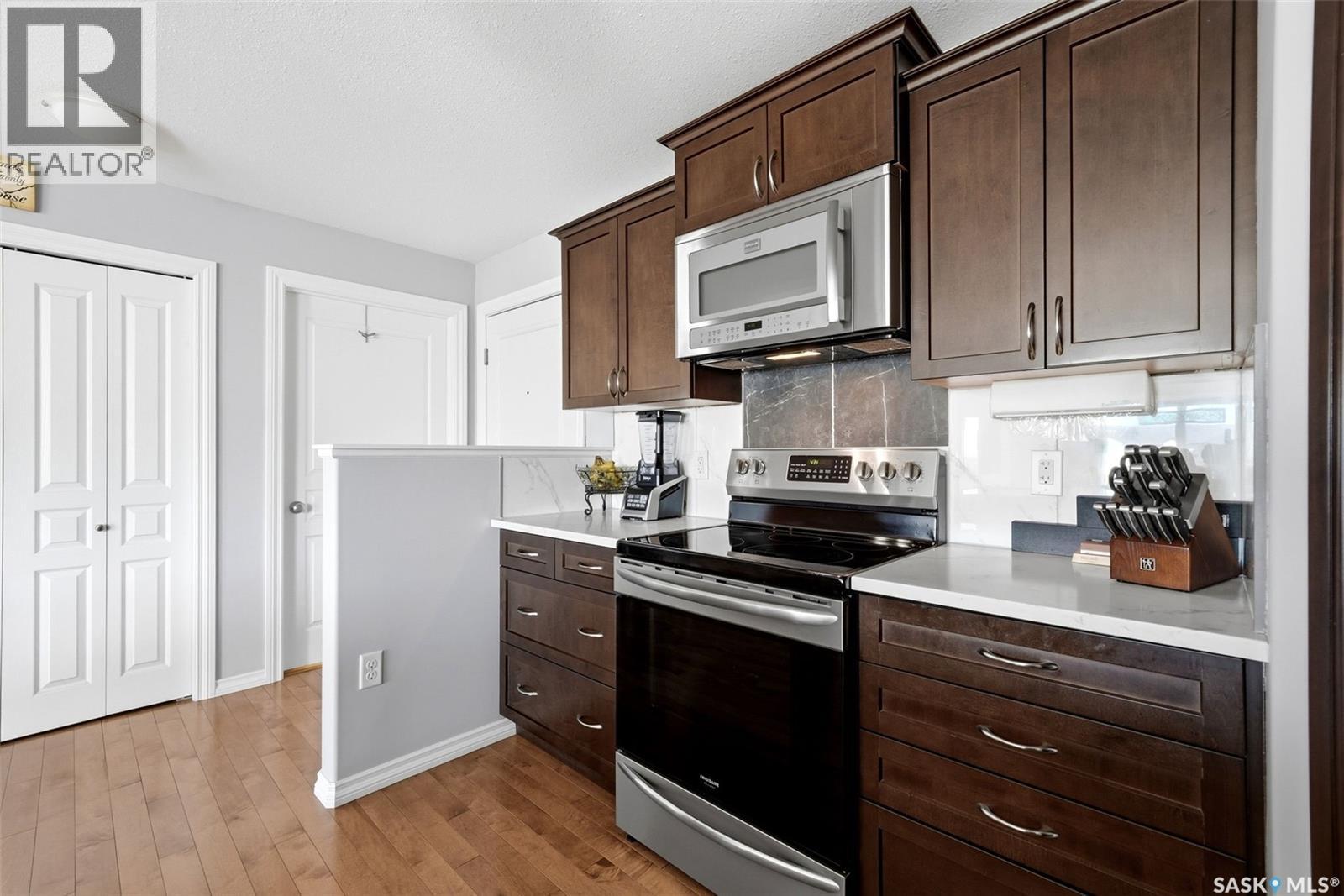 #217 1621 Dakota DRIVE - 11