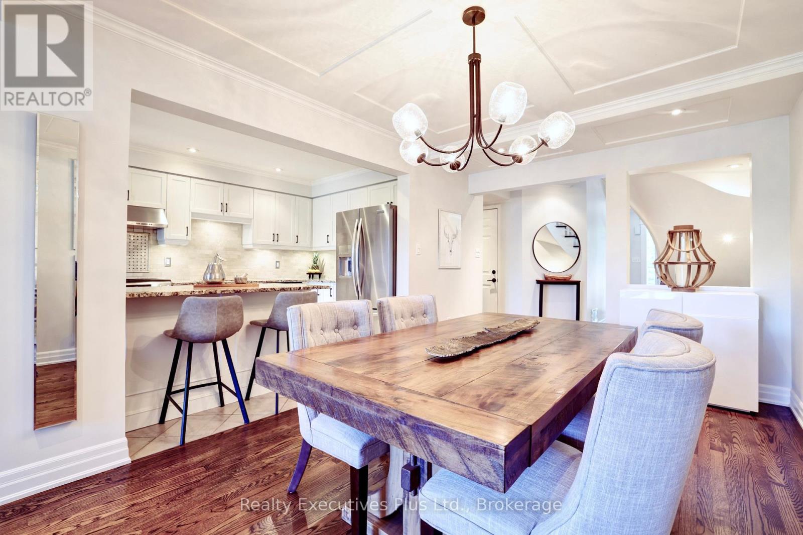 2009 ERIKA COURT - 7
