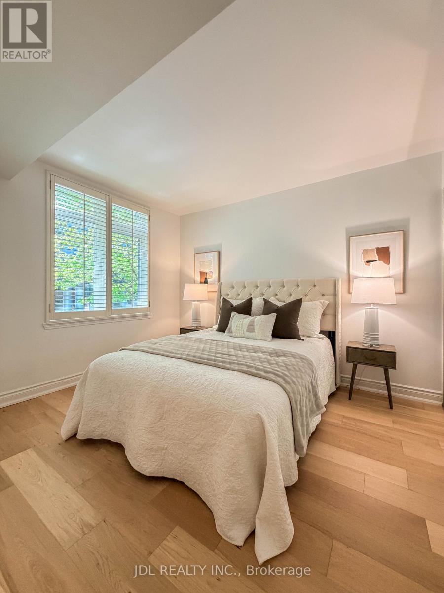 #5 87 LILLIAN STREET - 25