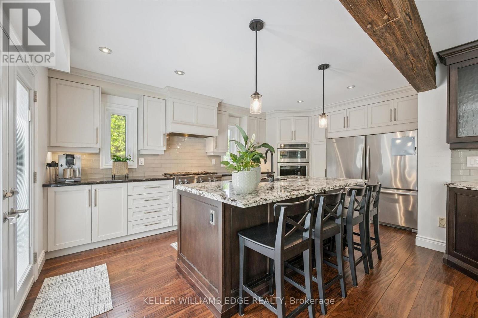 2124 KEVIN CRESCENT - 11