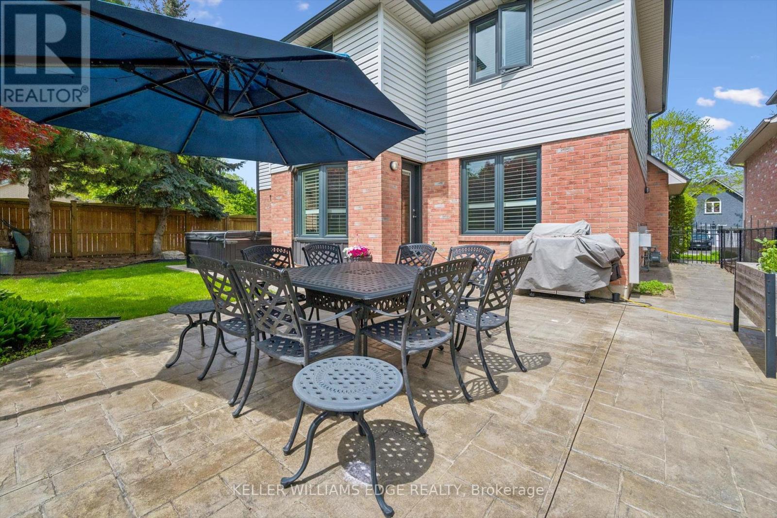 2124 KEVIN CRESCENT - 37