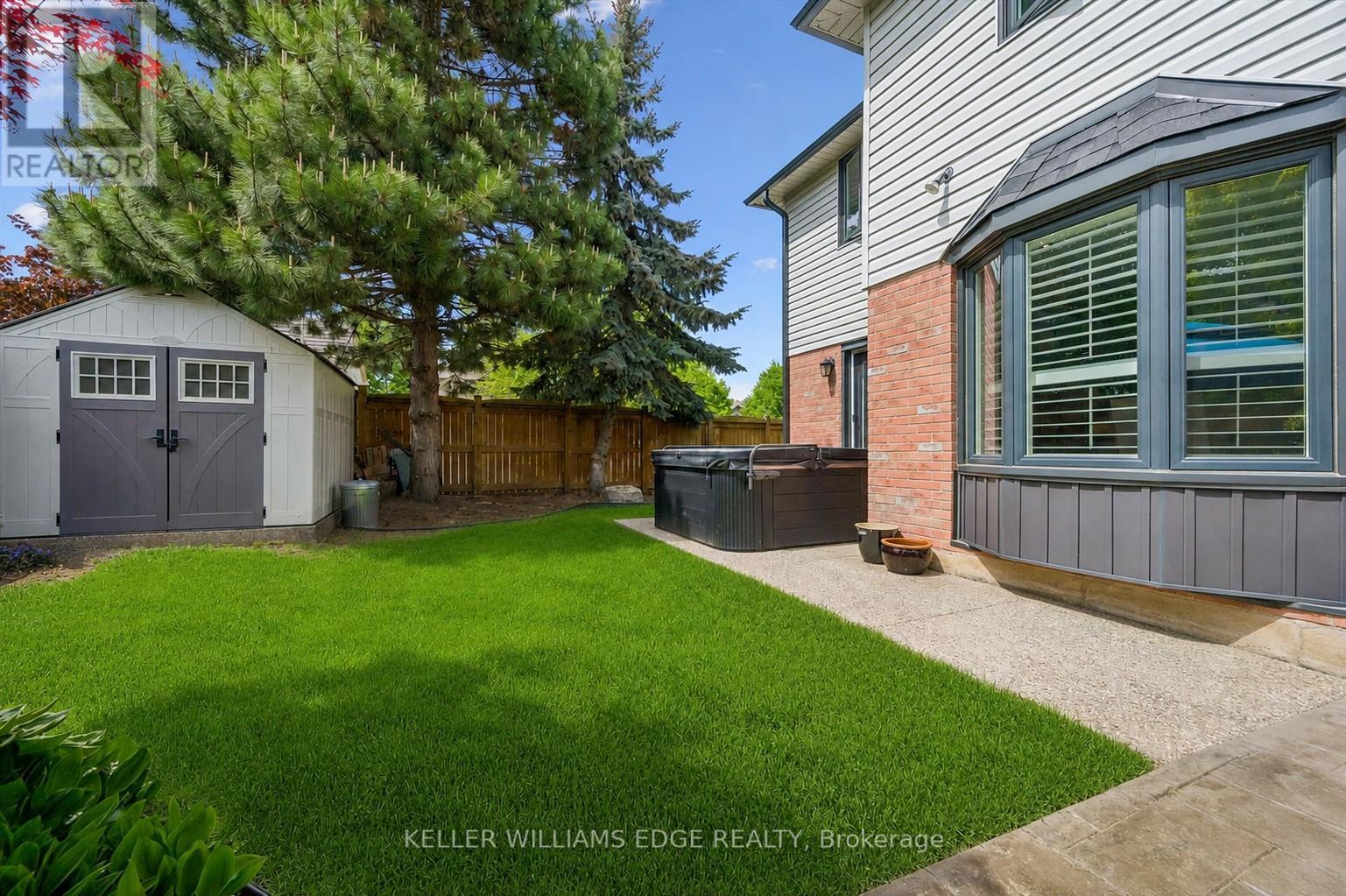 2124 KEVIN CRESCENT - 38