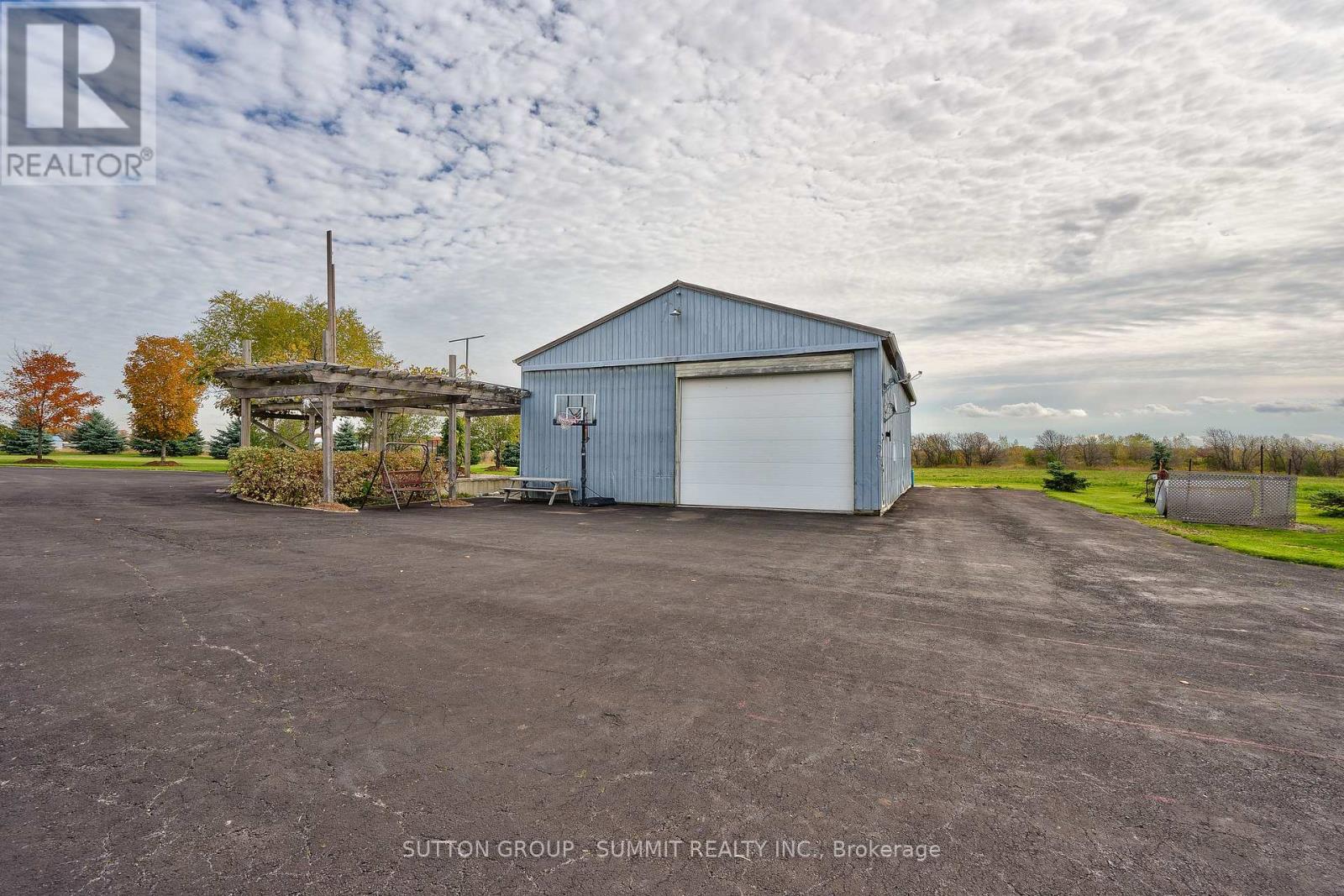 5431 APPLEBY LINE - 27