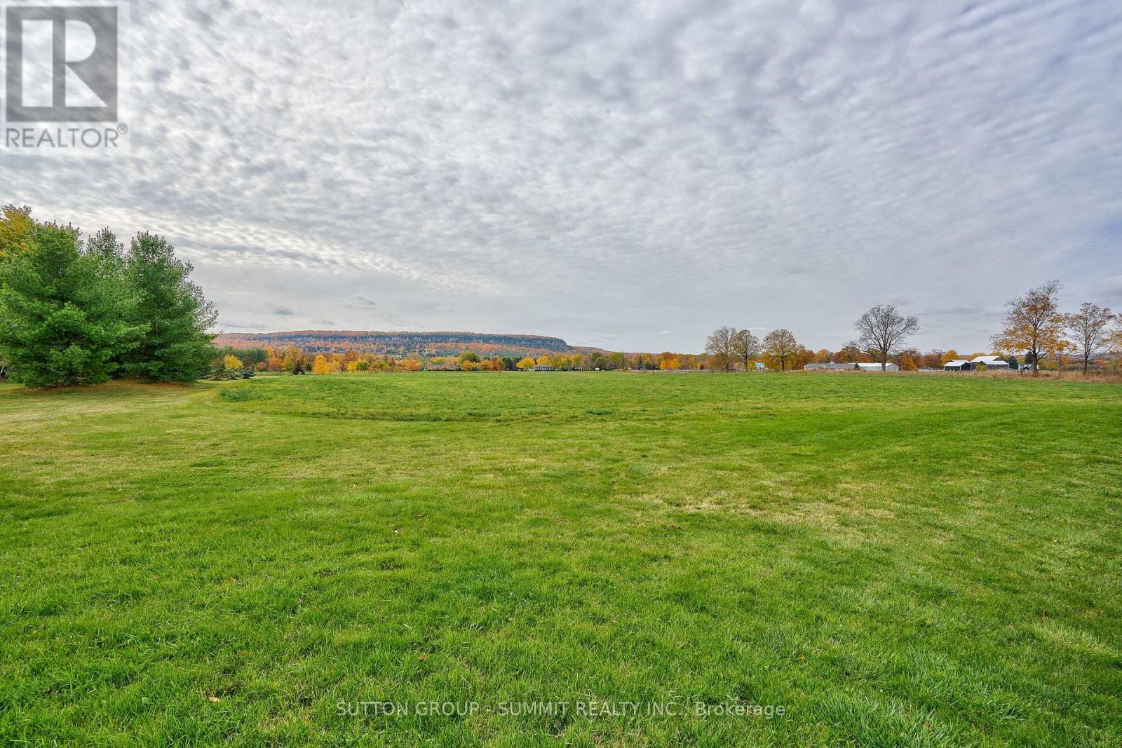 5431 APPLEBY LINE - 31