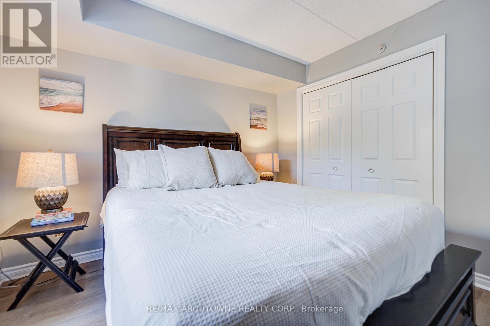 #104 1470 BISHOPS GATE - 18