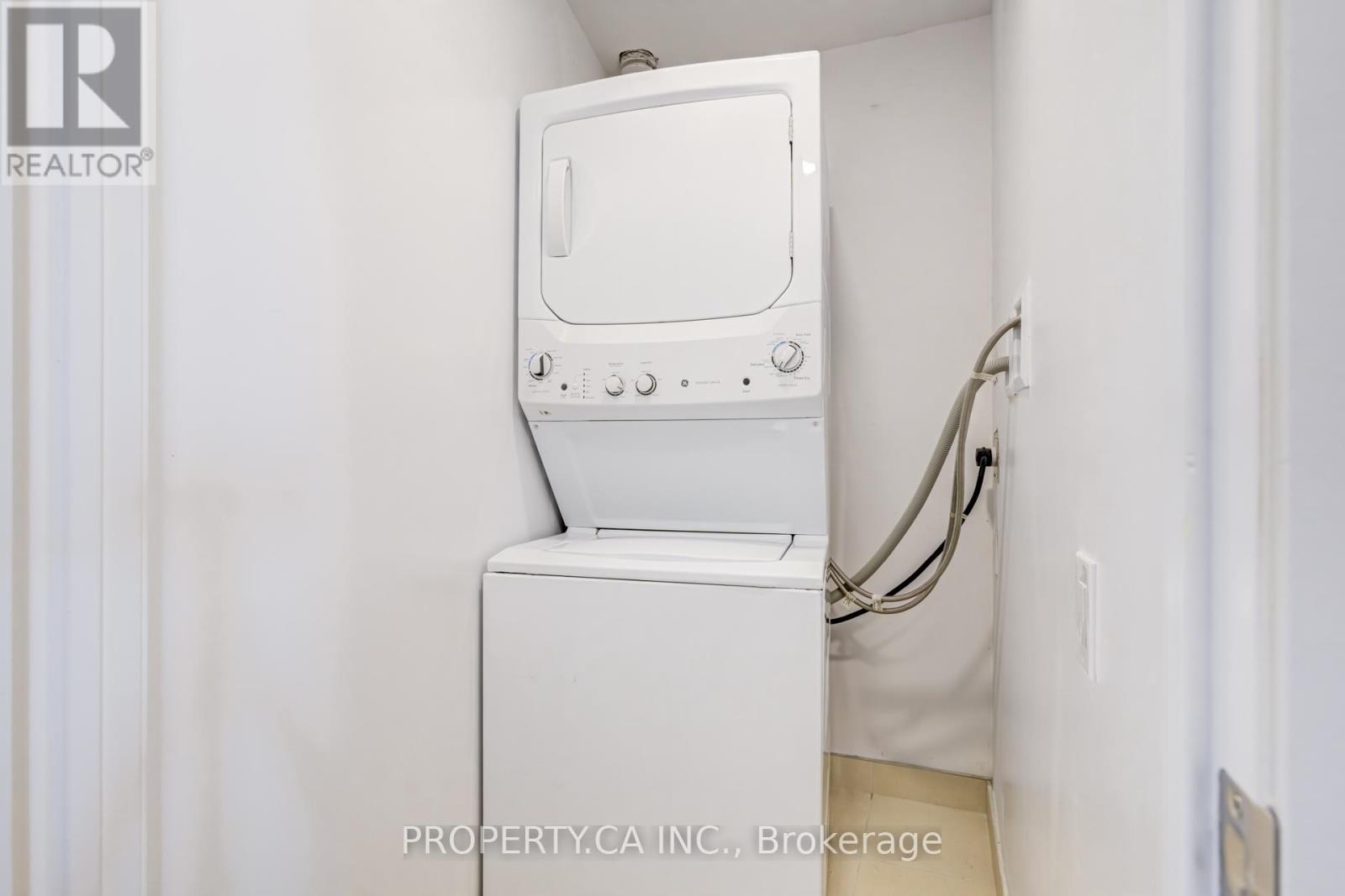 #1406 20 BRIN DRIVE - 31