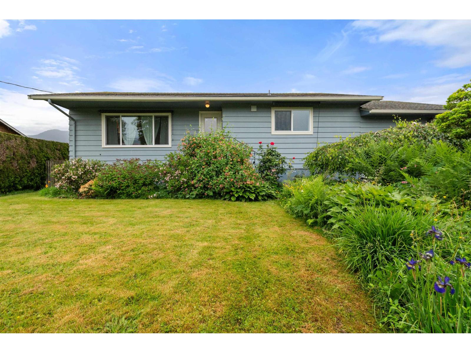 1732 AGASSIZ Avenue - photo 2